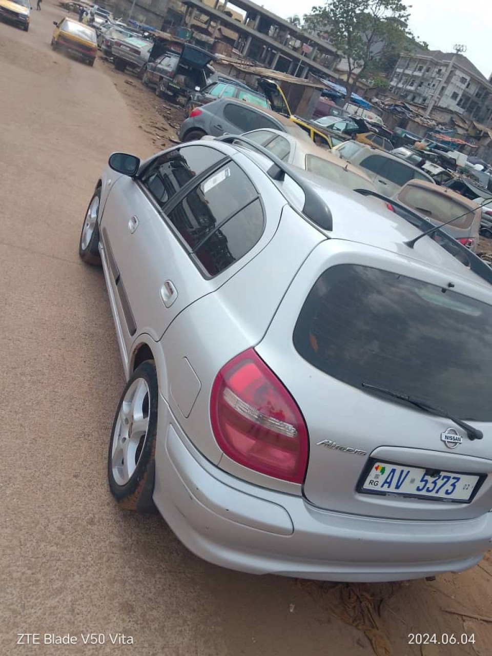 Nissan Almera à louer, Voitures, Conakry