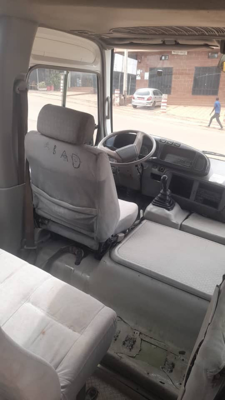 Bus 25 places, Camions - Autobus, Conakry