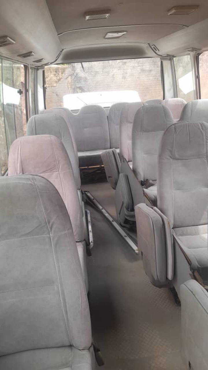 Bus 25 places, Camions - Autobus, Conakry