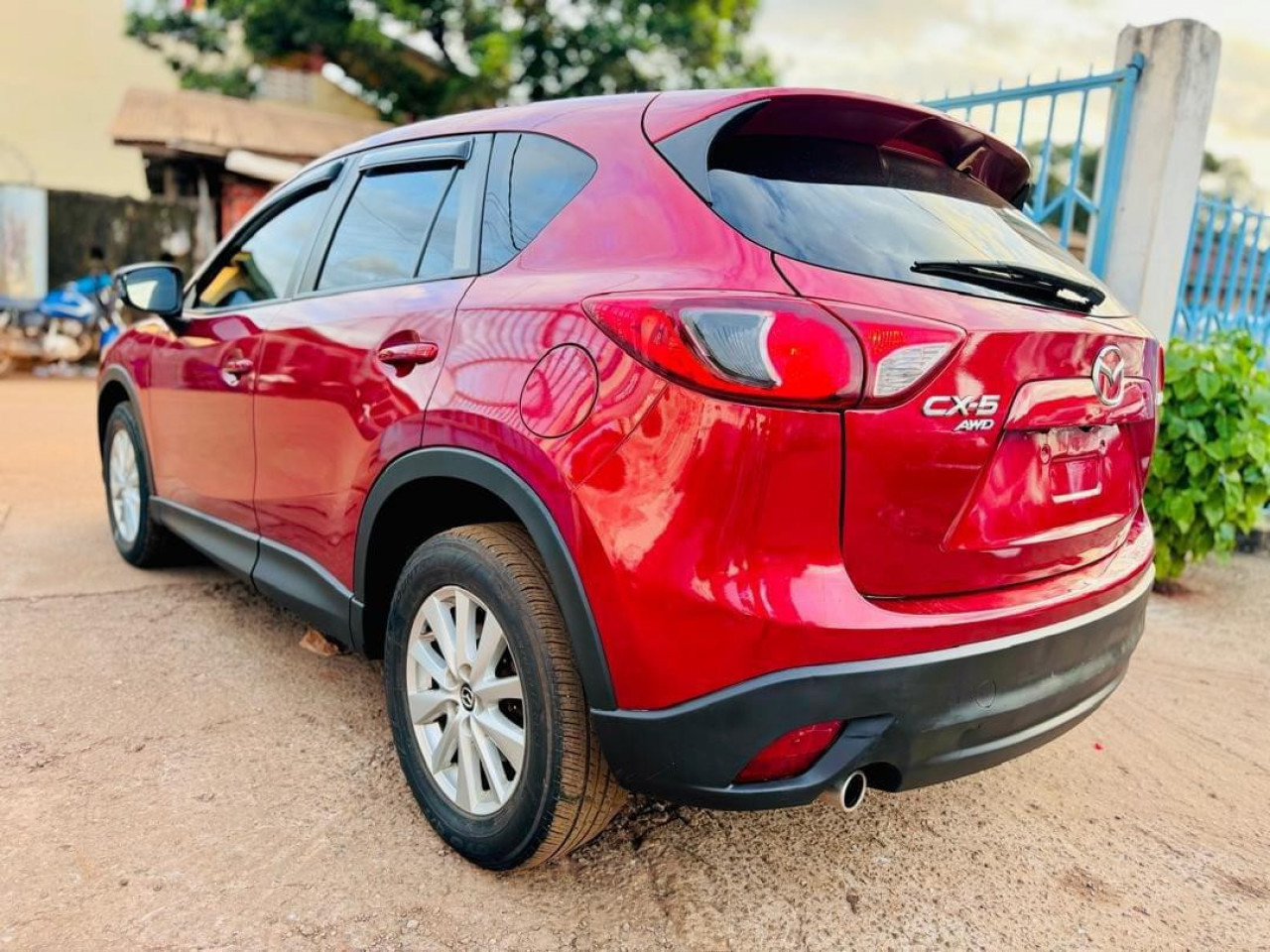 Mazda CX-5, Voitures, Conakry