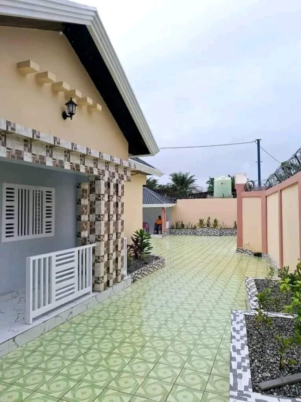 UNE VILLA A VENDRE A COYAH DOUMBOUYA, Maisons, Conakry