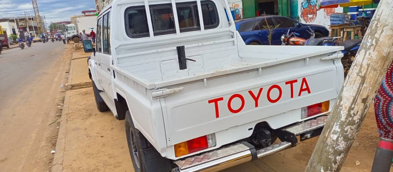 Toyota landcruser, Voitures, Conakry