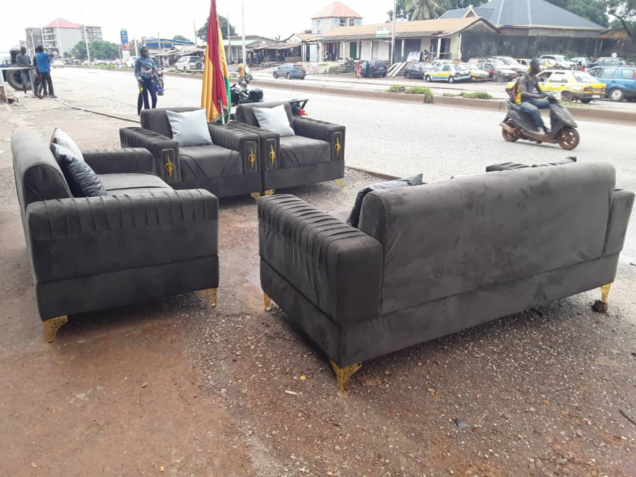 CANAPÉ MODERNE, Lits - Fauteuils, Conakry