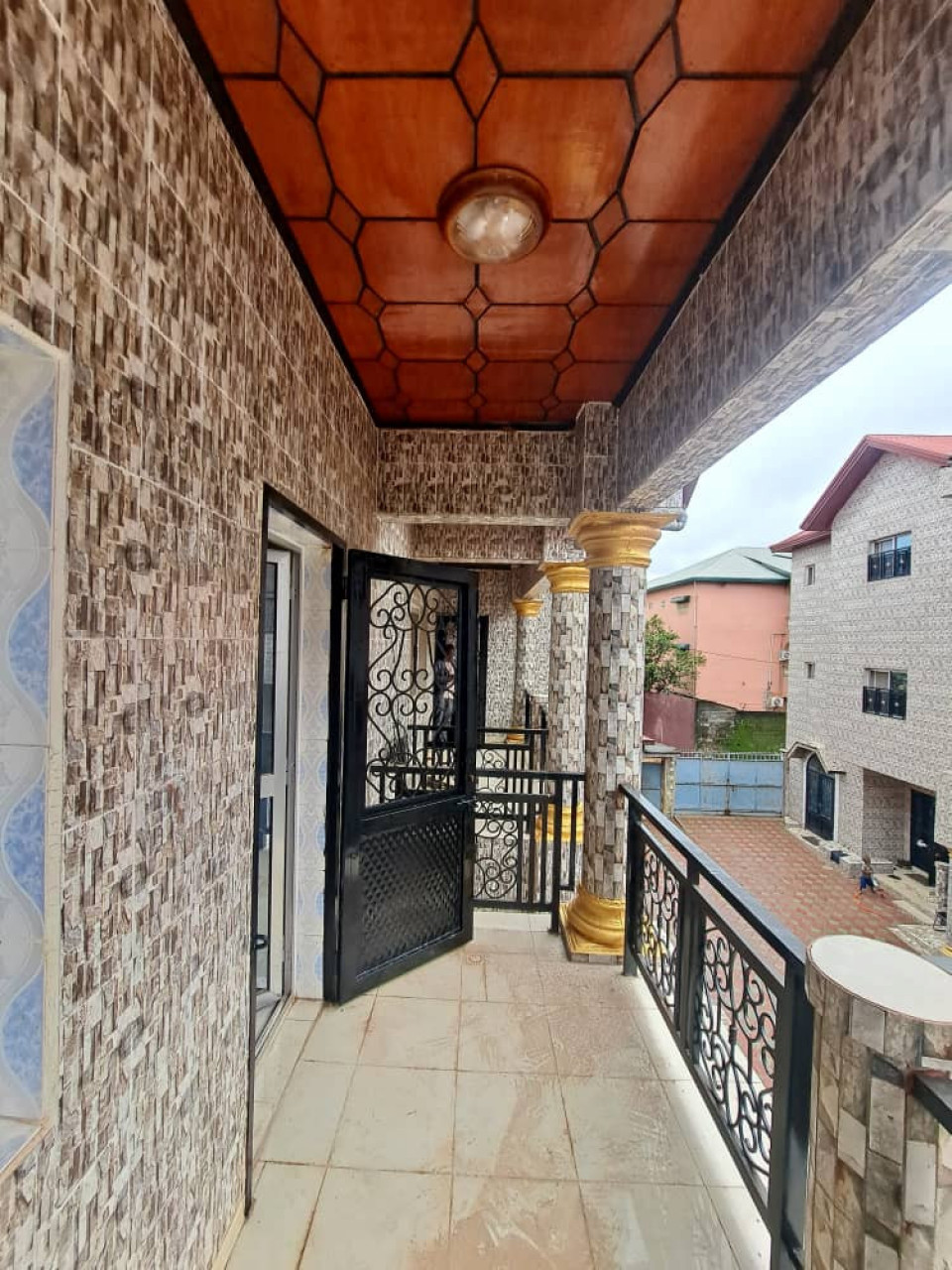 Appartement à vendre à SANGOYAH, Appartements, Conakry