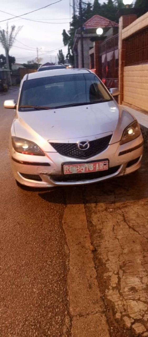 Mazda 3, Voitures, Conakry