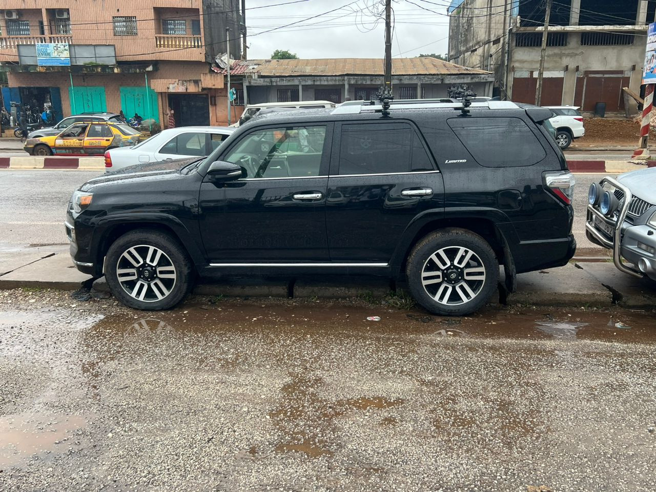 Toyota 4runner, Voitures, Conakry