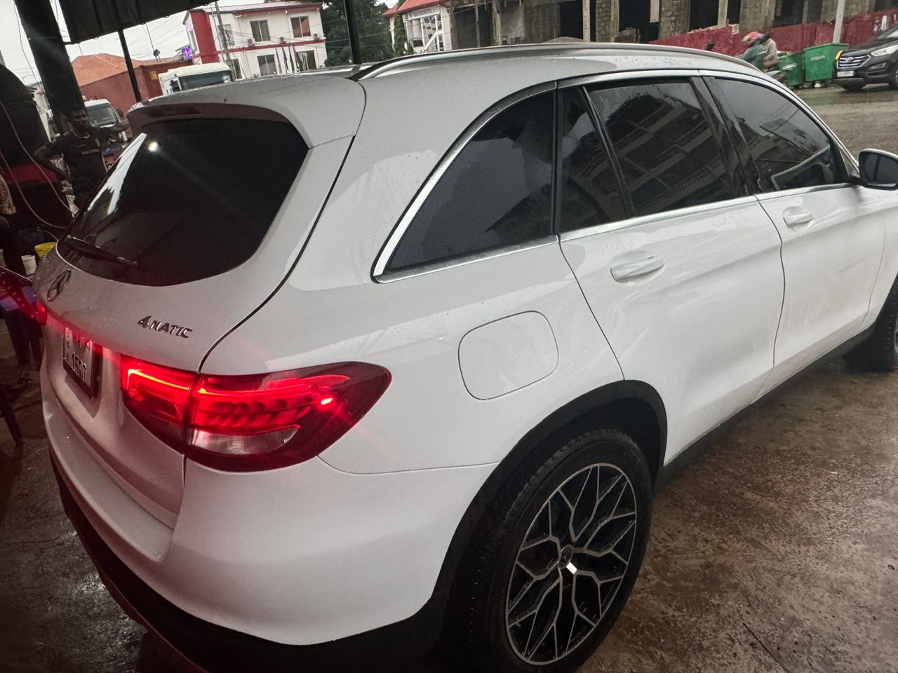 Mercedes GLC 2016, Voitures, Conakry