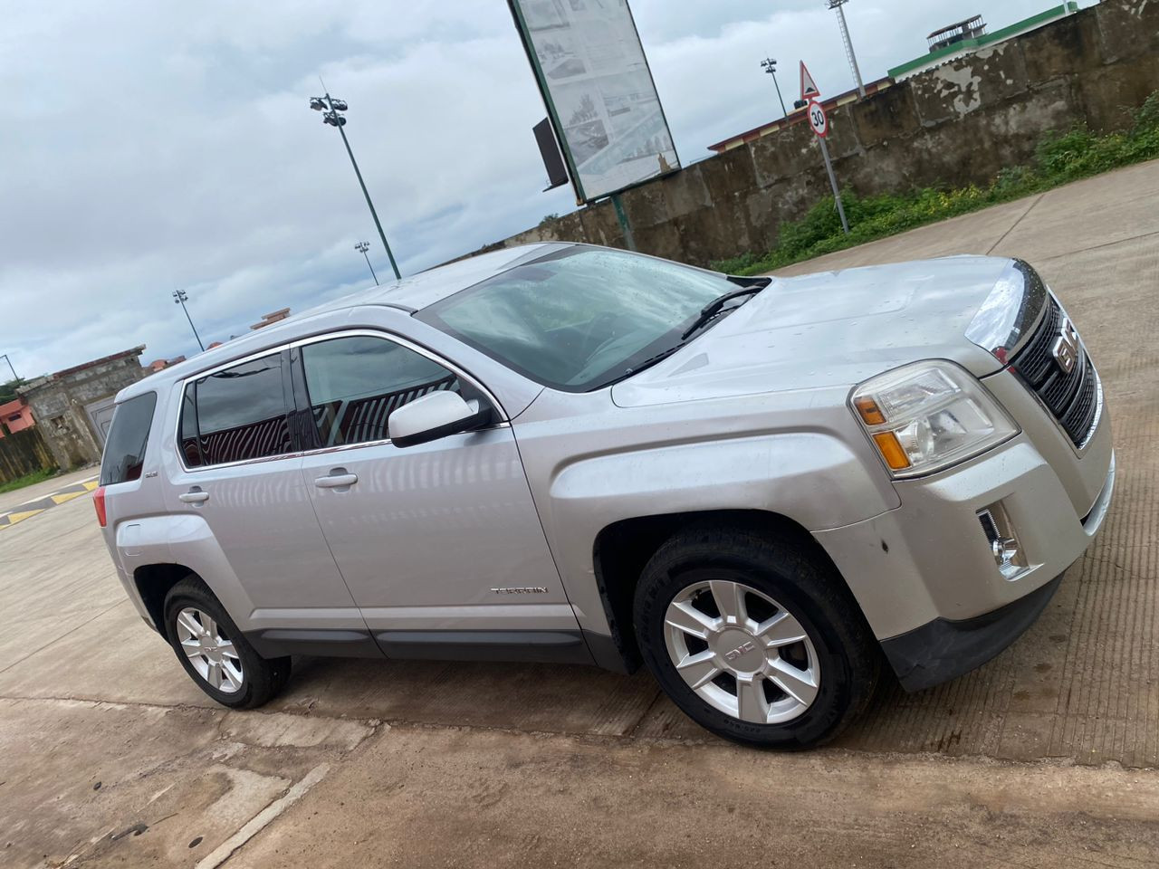 GMC terrain, Voitures, Conakry