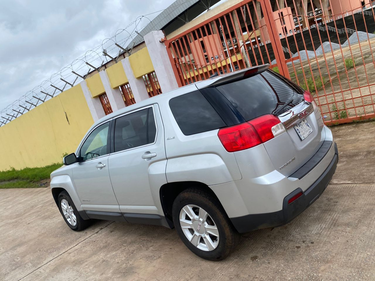 GMC terrain, Voitures, Conakry