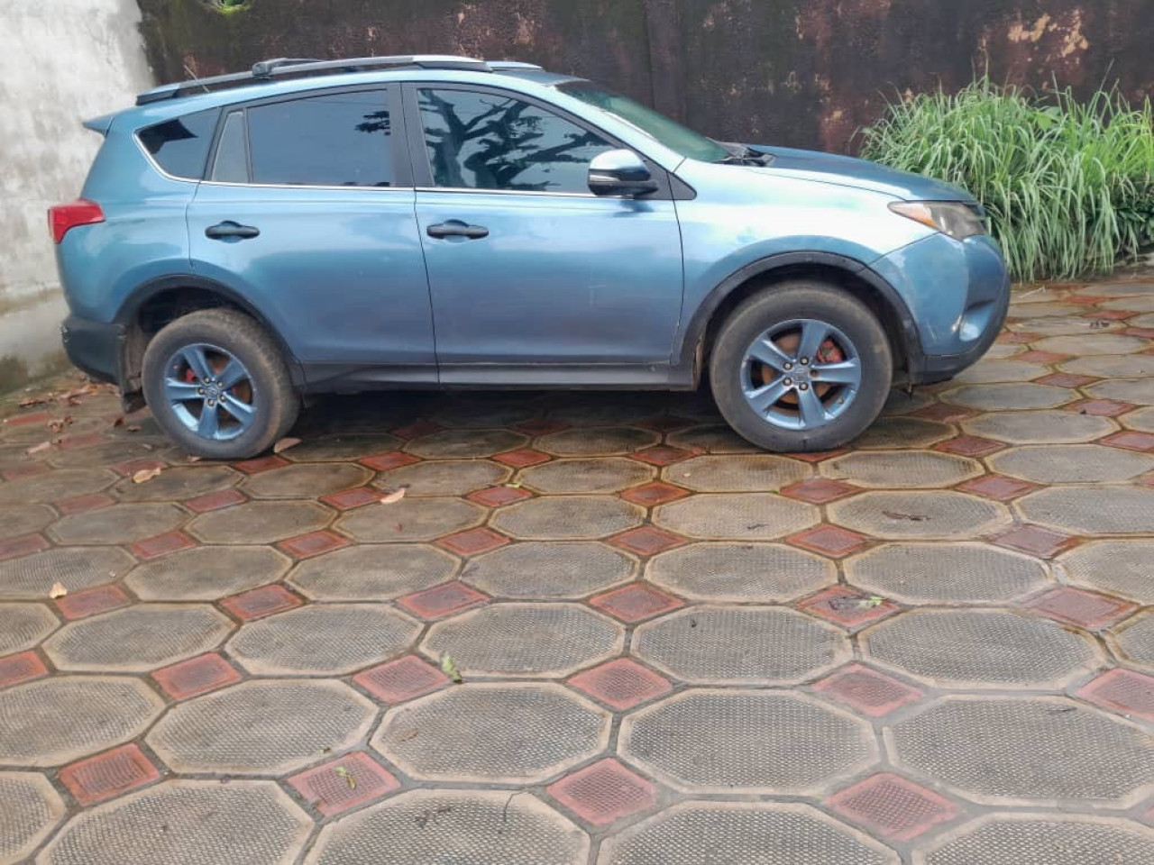 Toyota RAV4 2014, Voitures, Conakry