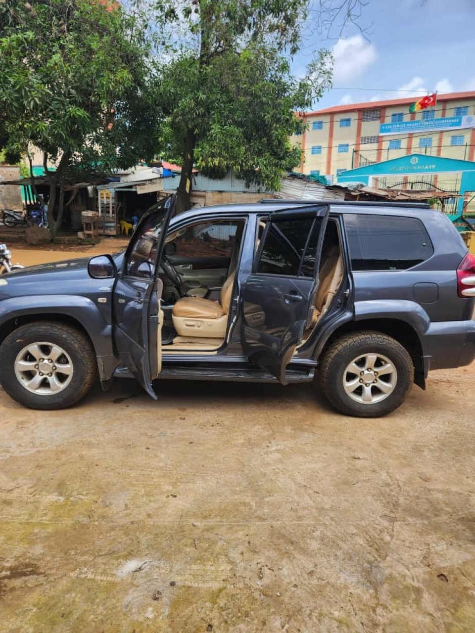 Toyota Prado 2008, Voitures, Conakry