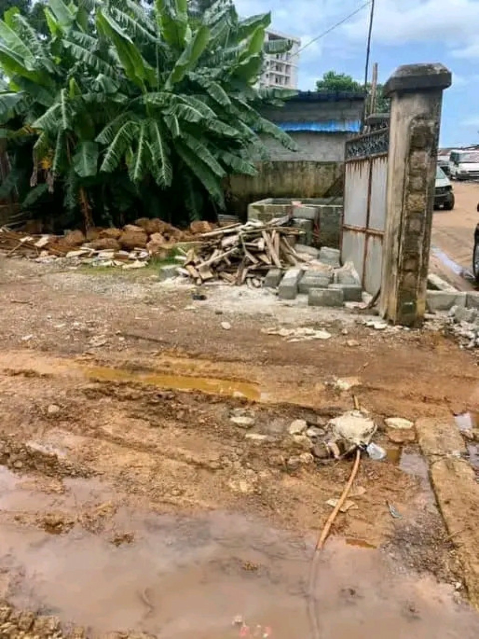 TERRAIN A MINIER, Terrains, Conakry