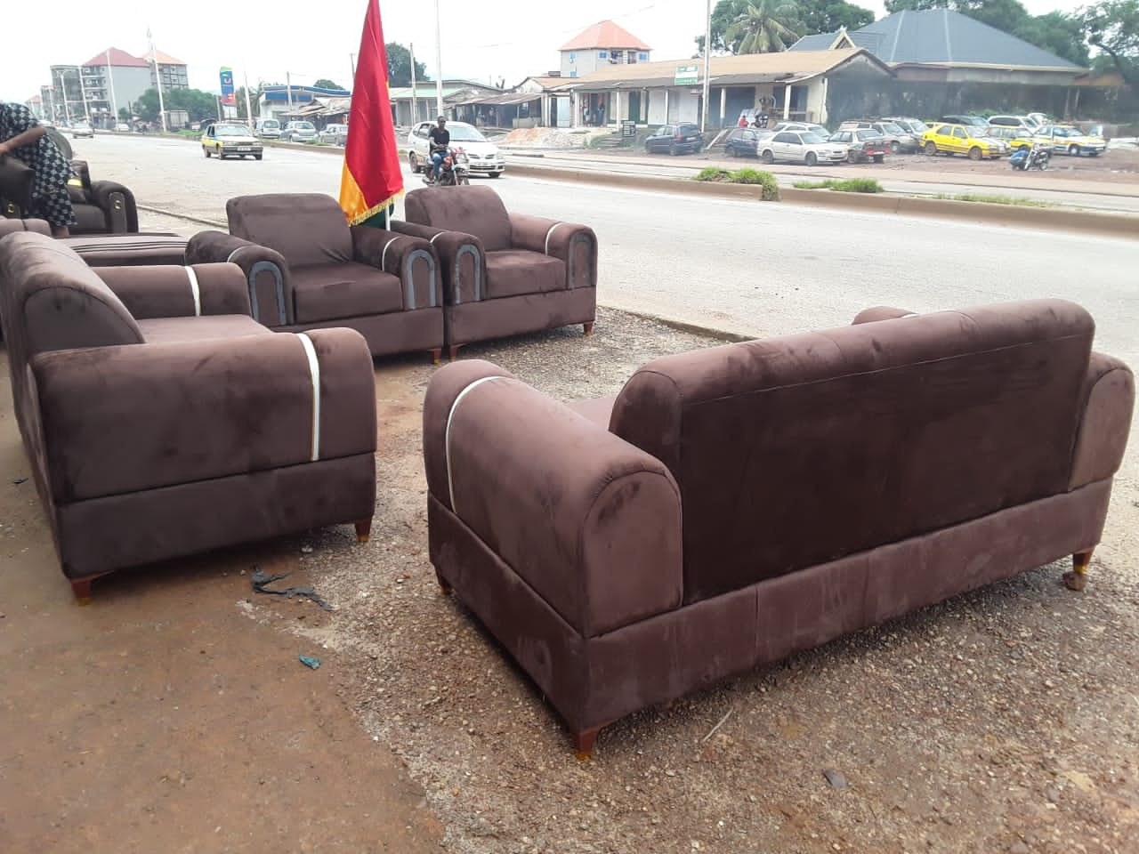 CANAPÉ MODERNE, Lits - Fauteuils, Conakry