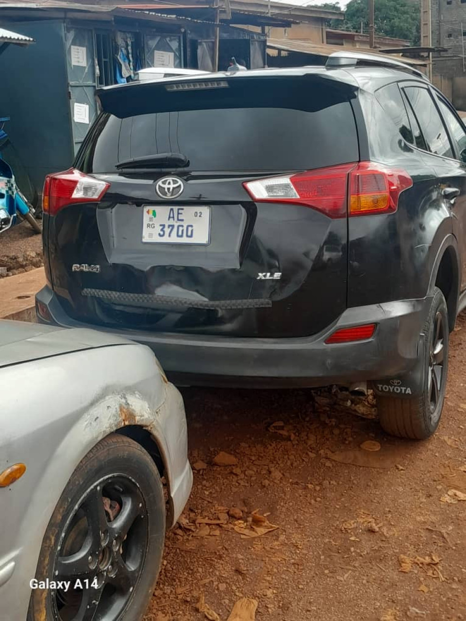 Toyota RAV4 2014, Voitures, Conakry