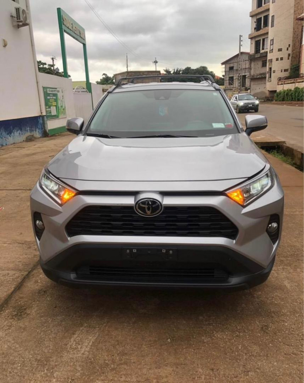 Toyota RAV4 2022, Voitures, Conakry