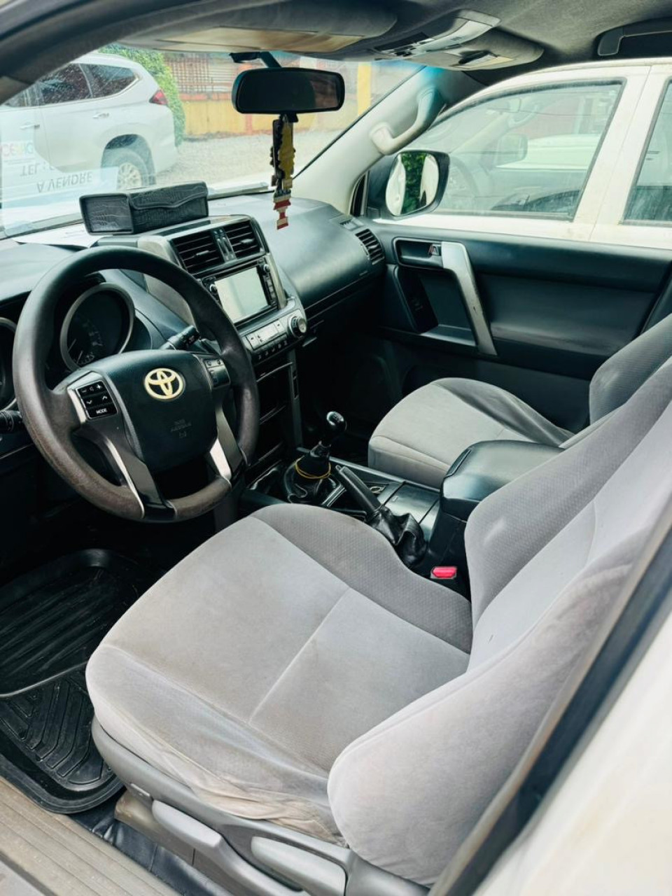 Toyota Landcruser 2012, Voitures, Conakry