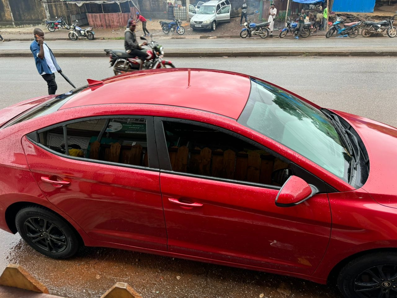 Hyundai Elantra 2017, Voitures, Conakry