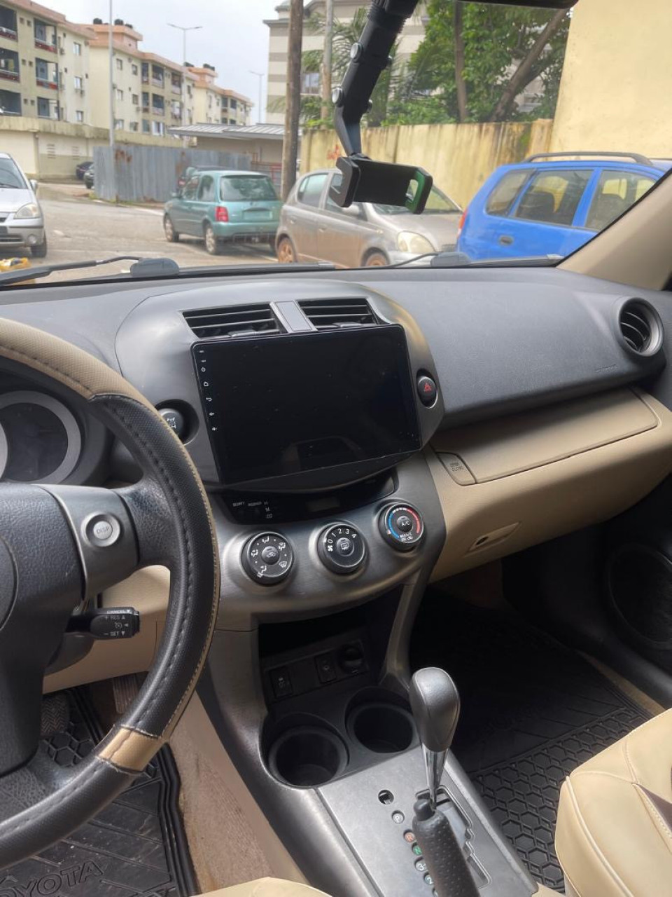 Toyota RAV4 2010, Voitures, Conakry