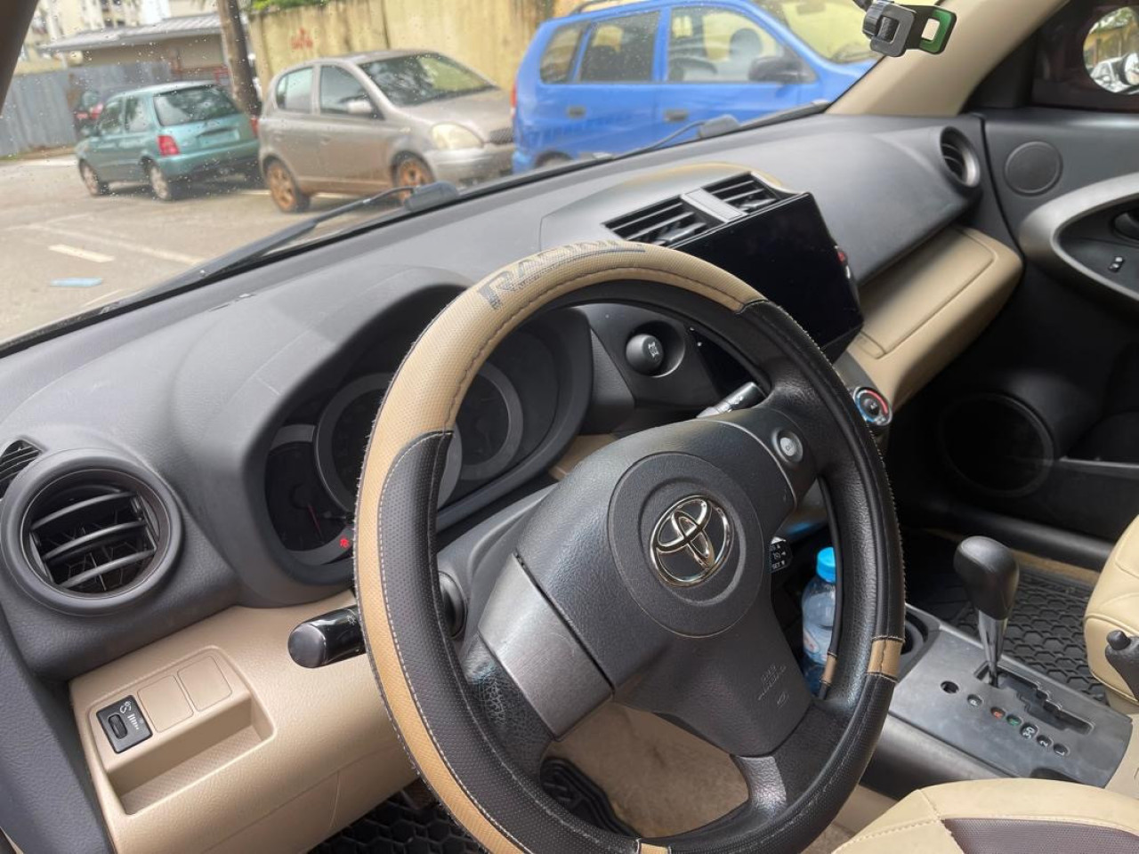 Toyota RAV4 2010, Voitures, Conakry