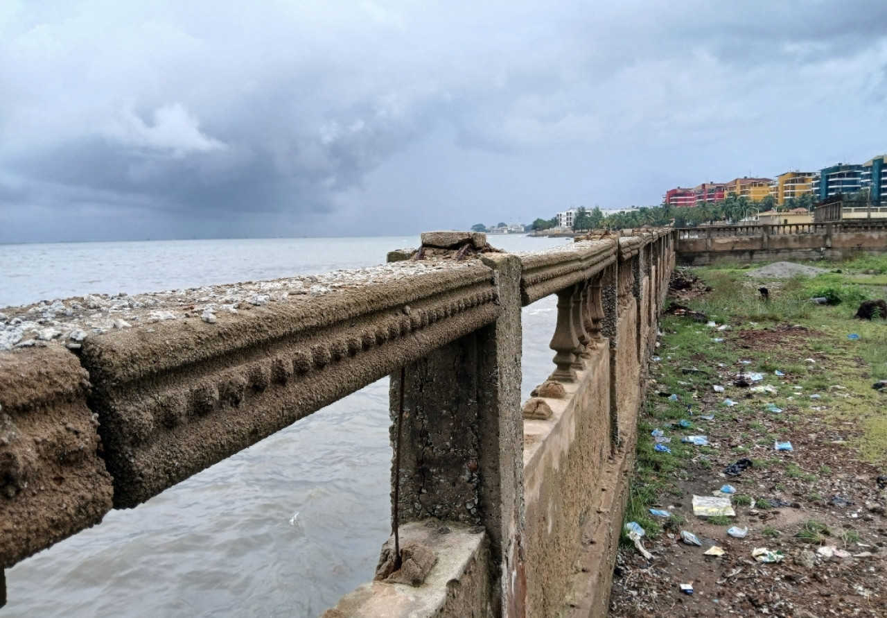 TERRAIN EN BORDURE DE MER COLEAH, Terrains, Conakry