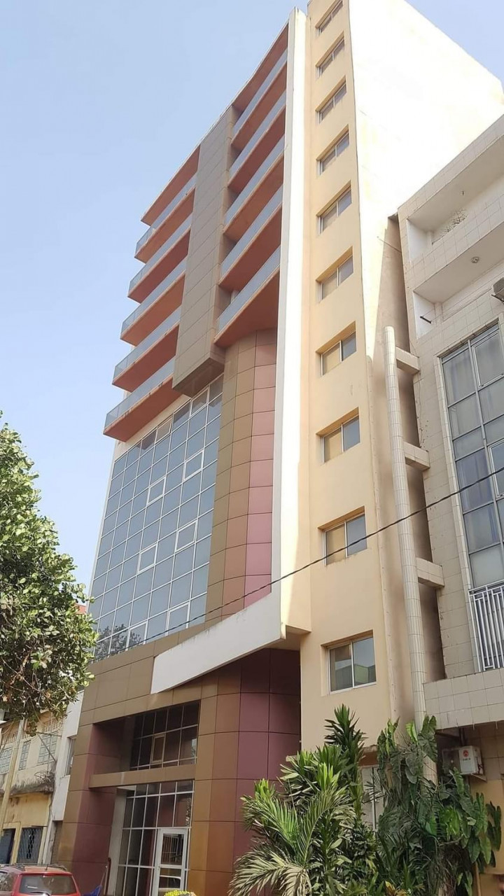 Un immeuble R+10 à louer à  Kaloum manque pas, Locaux Commerciaux, Conakry