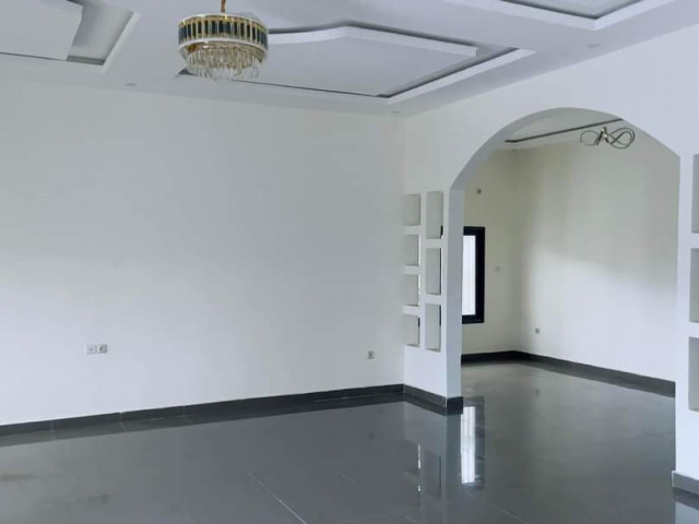 MAISON EN VENTE A KOBAYA, Maisons, Conakry
