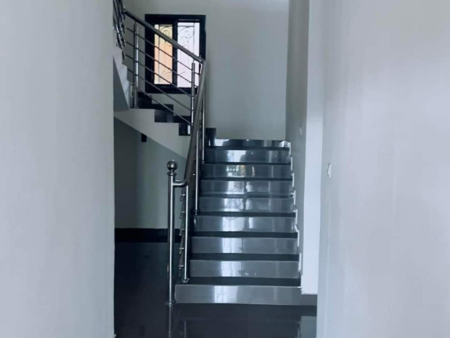 MAISON EN VENTE A KOBAYA, Maisons, Conakry