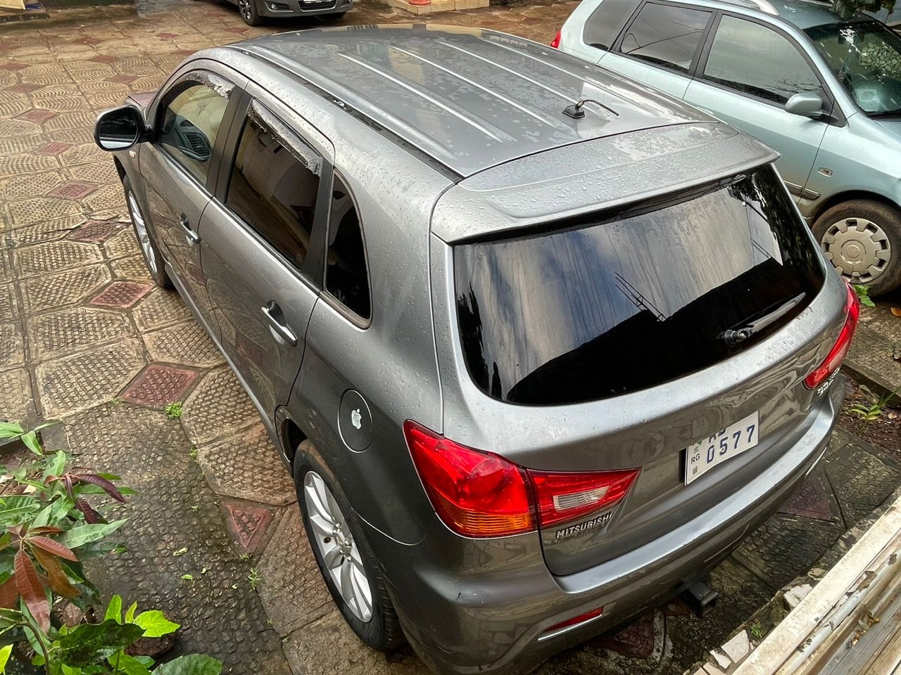 Mitsubishi RVR 2011, Voitures, Conakry