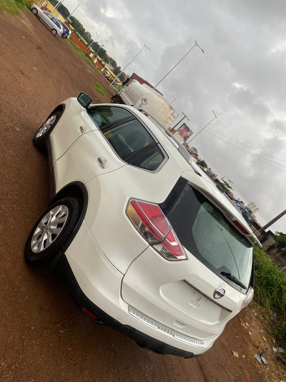 Nissan Rogue, Voitures, Conakry