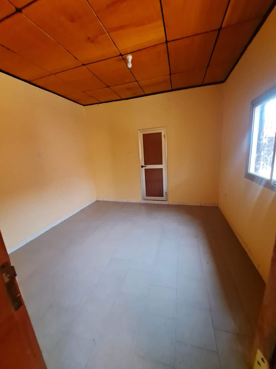 Appartement à louer à kagbelen tobolon port, Autres Immobiliers, Conakry