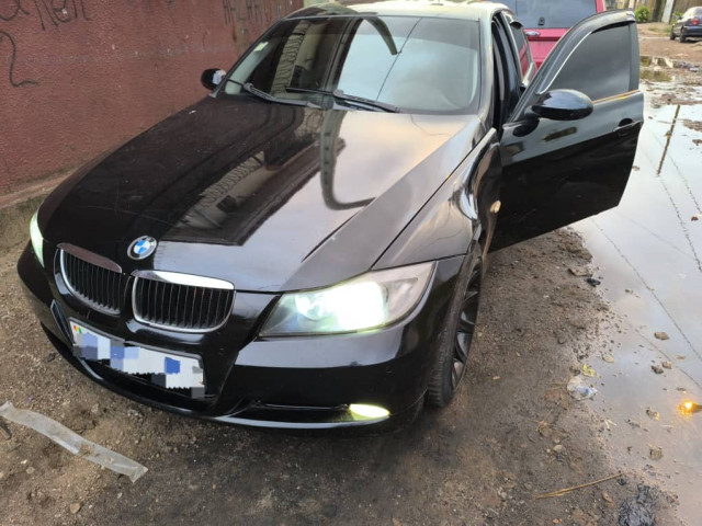 BMW M4 ESSENCE MANUELLE 4CYLINDRES DÉMARRAGE BOUTON 🔘, Voitures, Conakry