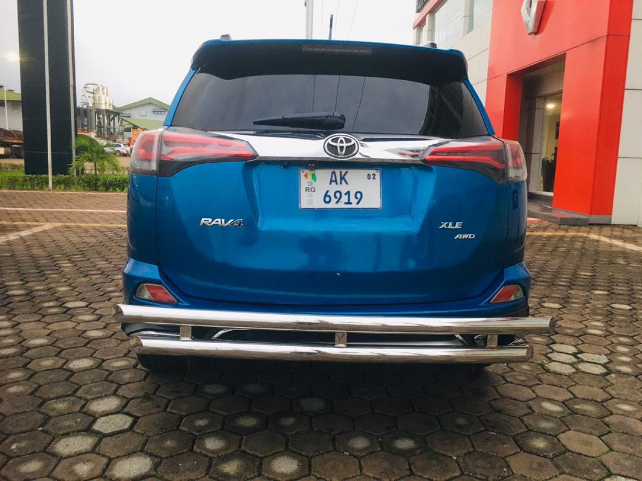 Toyota RAV4 2016, Voitures, Conakry