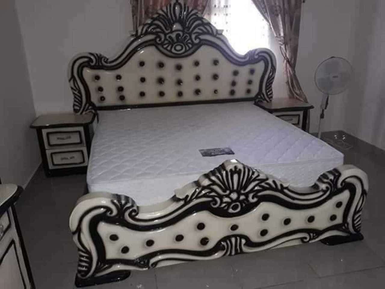 LIT MODERNE, Lits - Fauteuils, Conakry