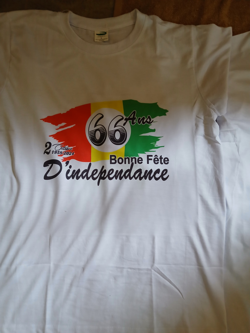 T-shirt de l'indépendance, Vêtements, Conakry