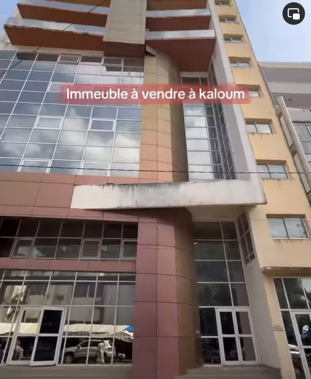 Immeuble R+9 à vendre à Kaloum Quartier Almamyah, Autres Immobiliers, Conakry