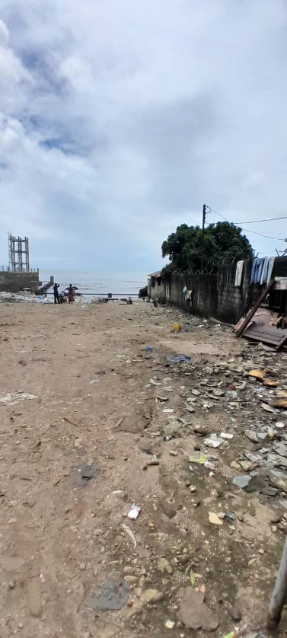 Un terrain en bordure de la mer à vendre à COLEYAH, Terrains, Conakry