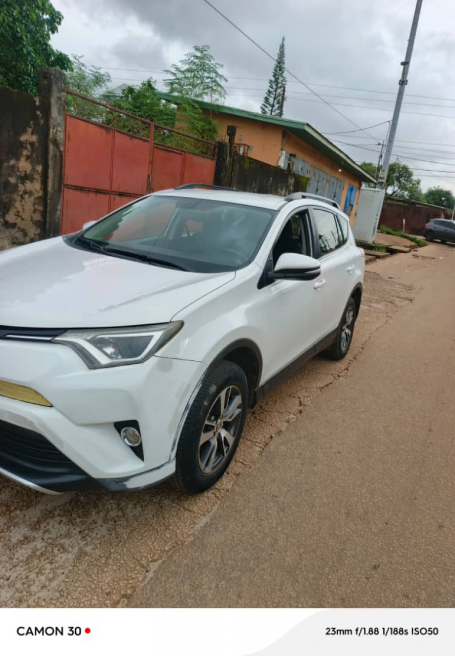 Toyota rav4, Voitures, Conakry