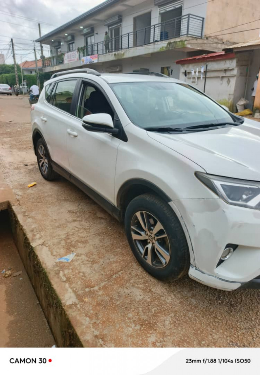 Toyota rav4, Voitures, Conakry