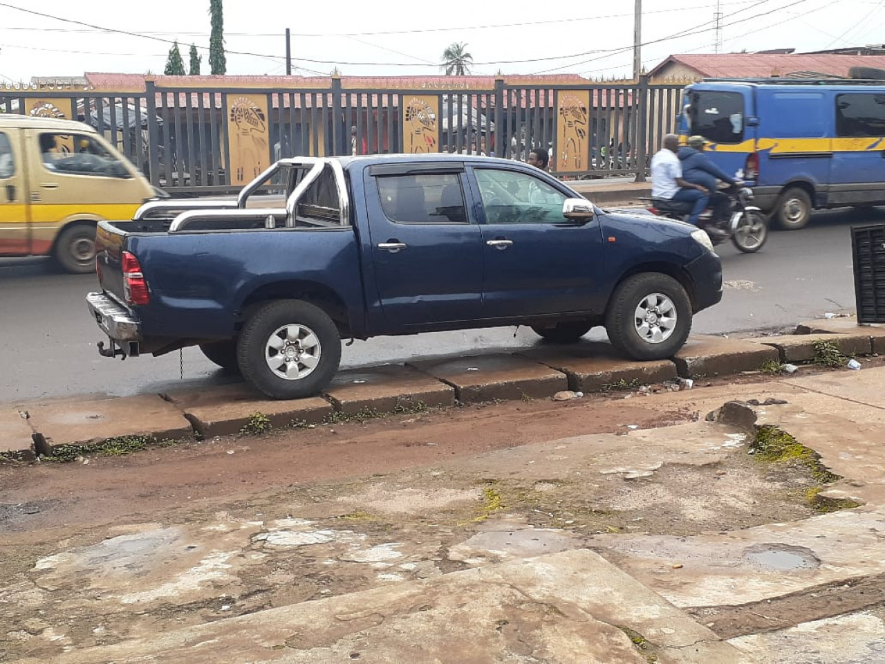 Toyota hilux, Voitures, Conakry