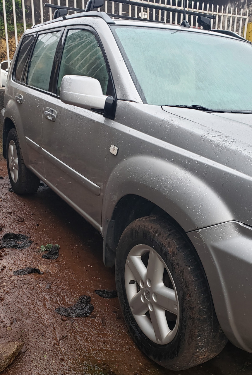 Nissan X TRAIL, Voitures, Conakry