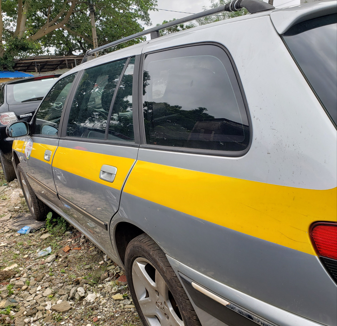 Peugeot 406, Voitures, Conakry