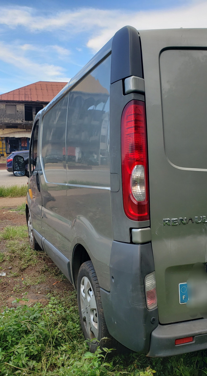 RENAULT TRAFIC CLIMATISÉE, Autres Véhicules, Conakry