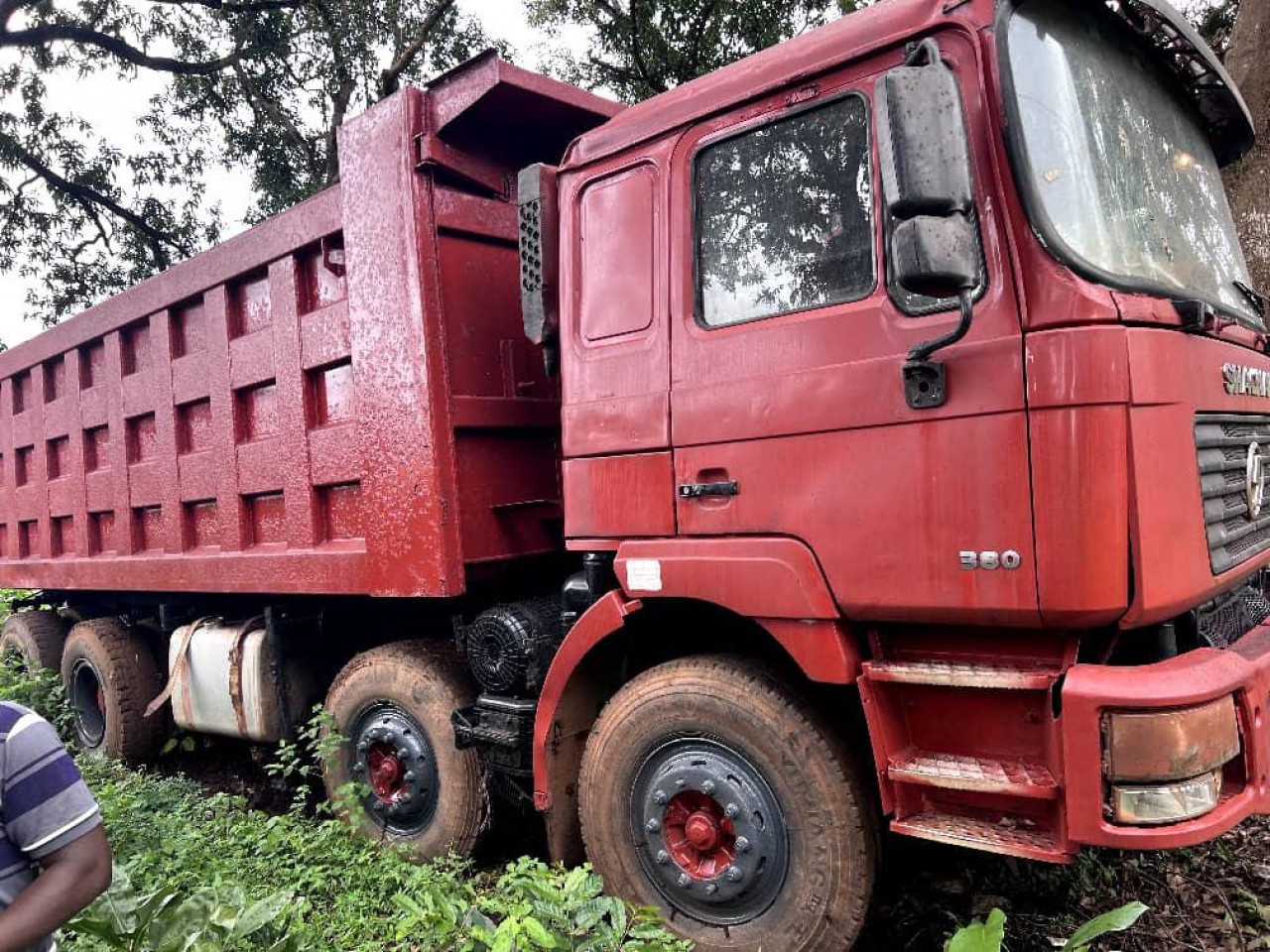 DEUX SCHACMAN EN VENTE OCCASION Guinéenne, Camions - Autobus, Conakry