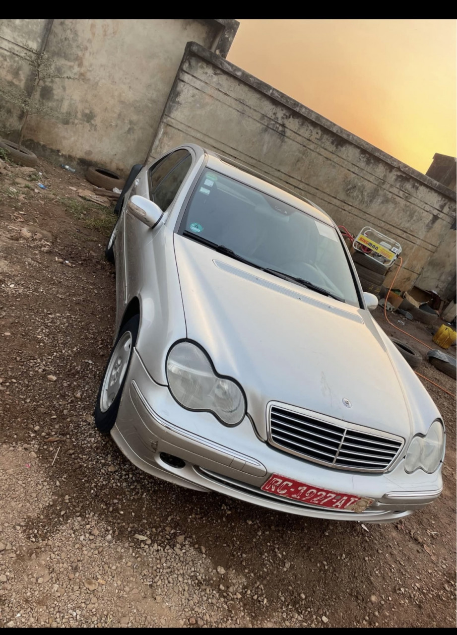 Mercedes élégance essence, Autres Véhicules, Conakry