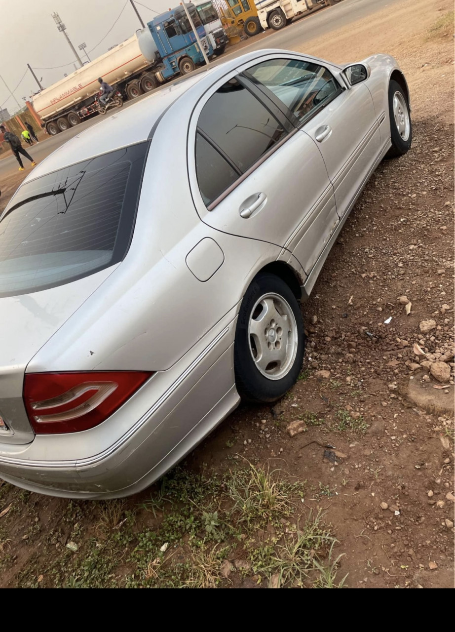 Mercedes élégance essence, Autres Véhicules, Conakry