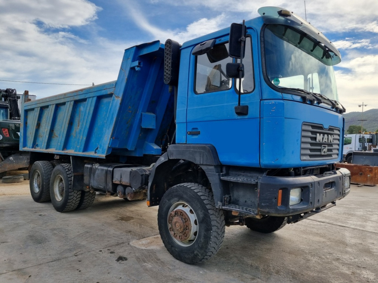 Camions MAN 33.364, Camions - Autobus, Conakry