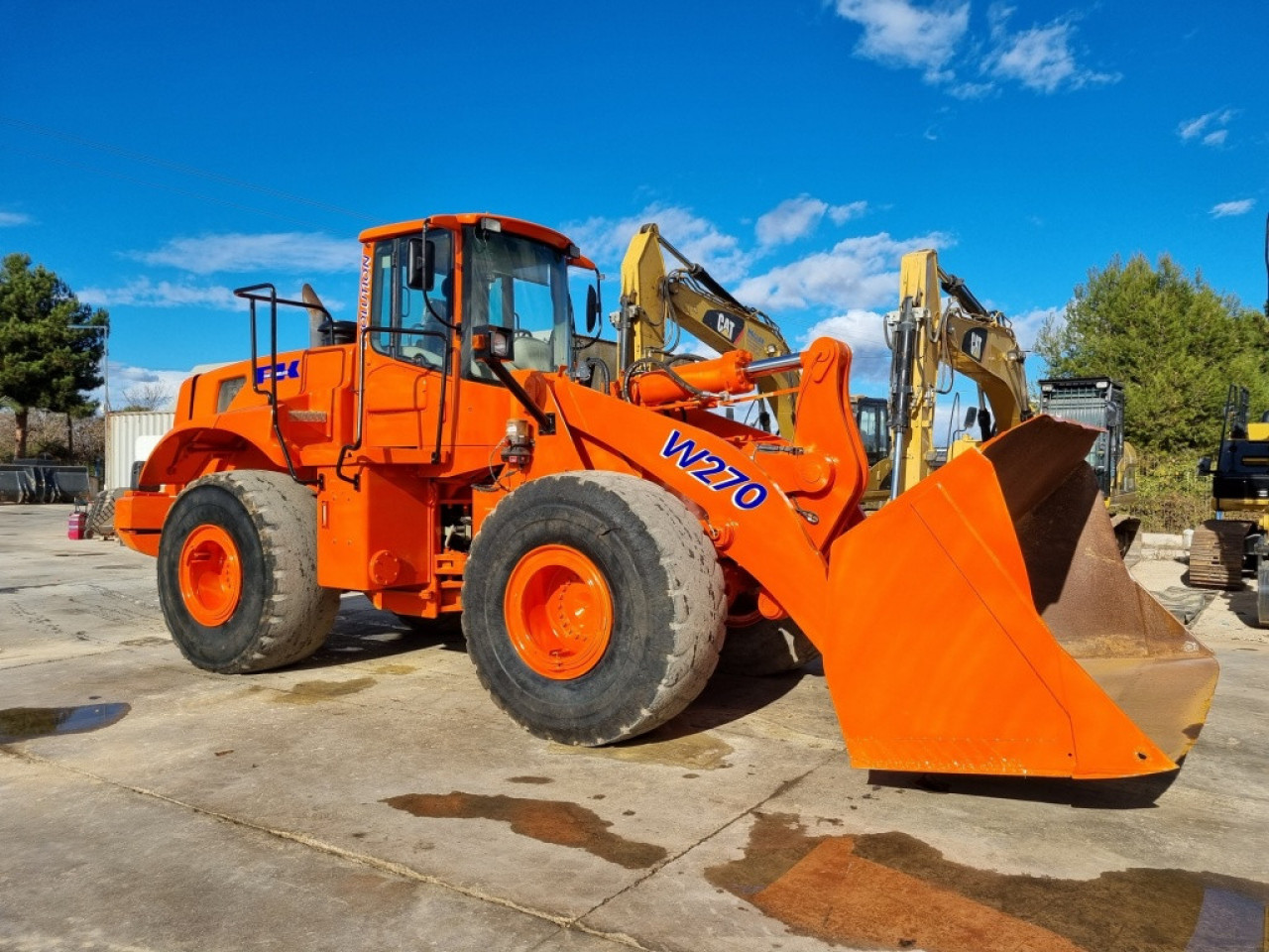 FIAT KOBELCO W270 ÉVOLUTION  CHARGEUR, Autres Véhicules, Conakry