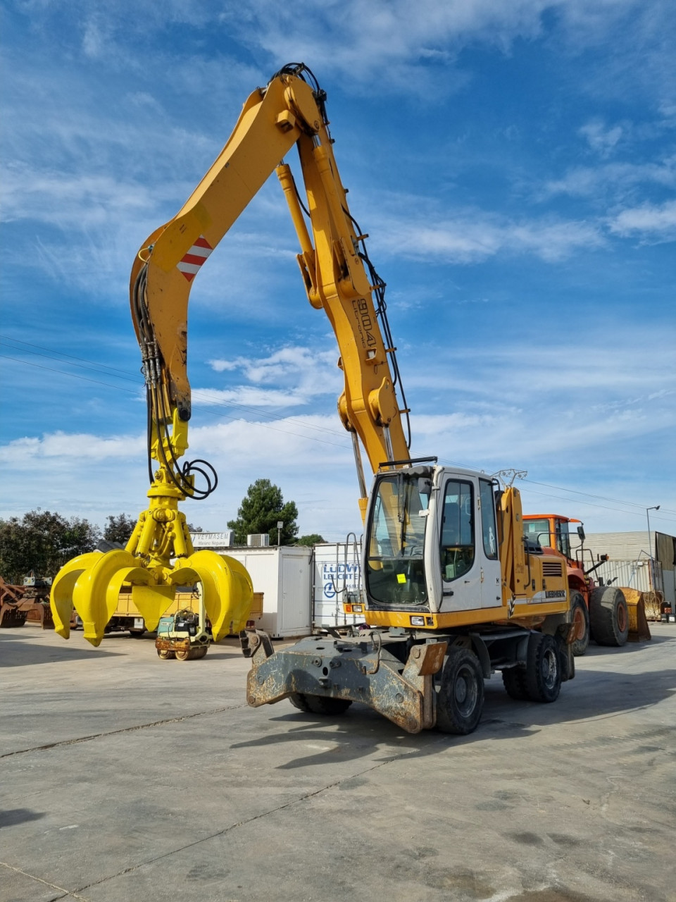 PELLE INDUSTRIELLE LIEBHERR A 904, Autres Véhicules, Conakry