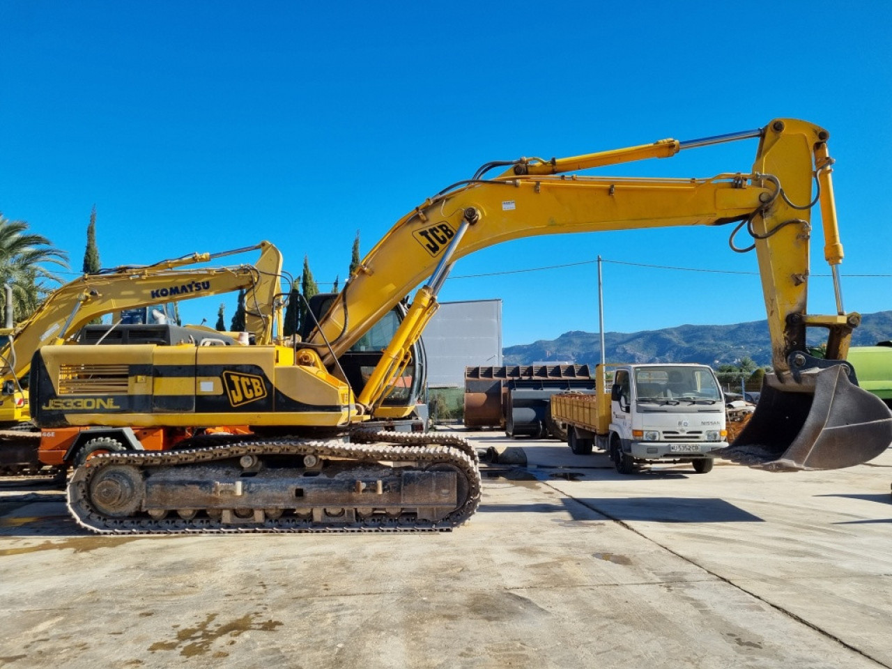 JCB JS330NL, Autres Véhicules, Conakry