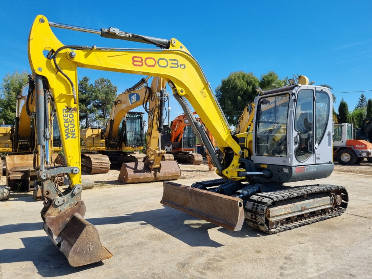 NEUSON 8003 Mini pelle 8 tonnes, Autres Véhicules, Conakry